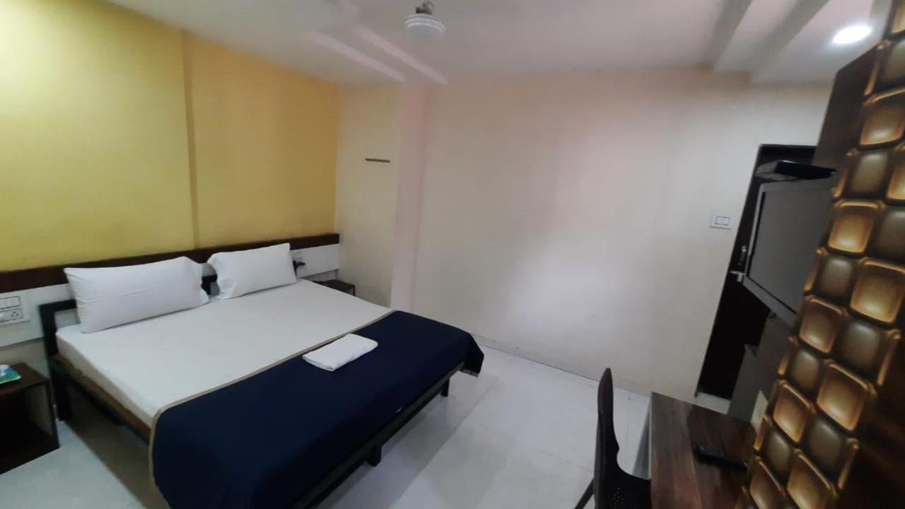Hotel Royal Treat Kolhapur Exterior foto