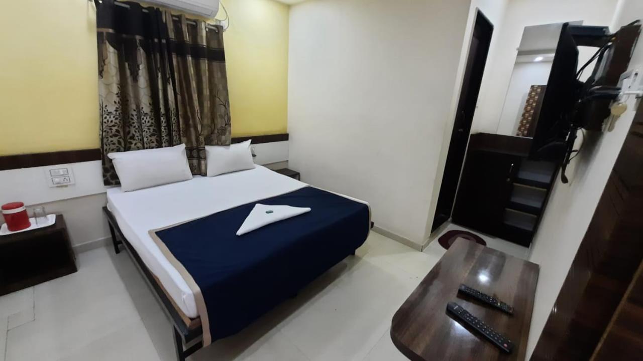 Hotel Royal Treat Kolhapur Exterior foto