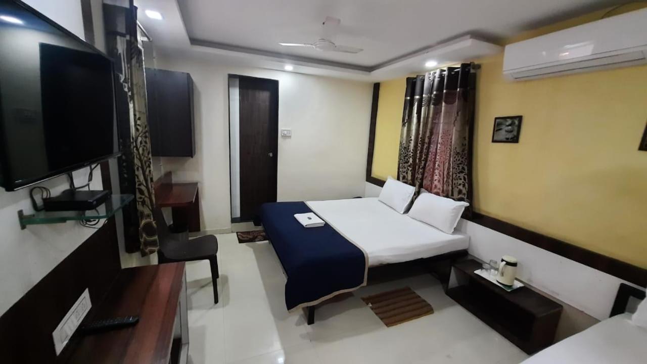 Hotel Royal Treat Kolhapur Exterior foto