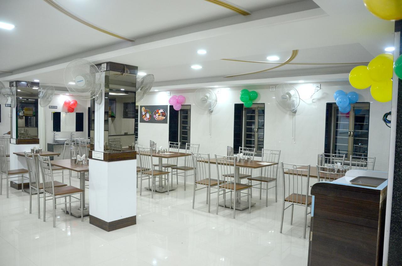 Hotel Royal Treat Kolhapur Exterior foto